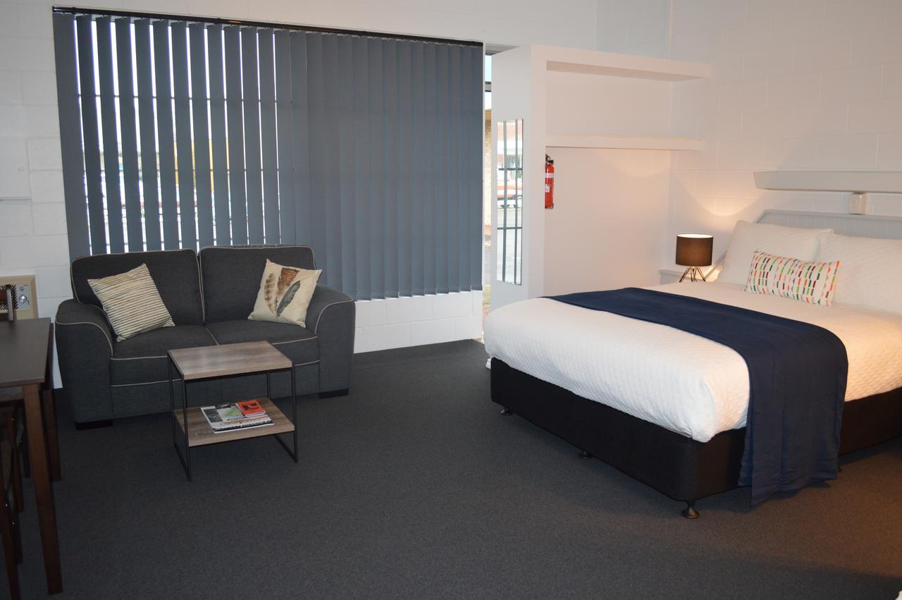Penguin Seaside Motel חדר תמונה