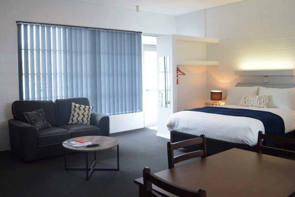 Penguin Seaside Motel מראה חיצוני תמונה